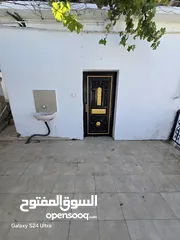  1 شقه 80 متر  للايجار شهري 750 شيكل