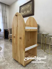  10 مكتبة اطفال مع قاعدة متحركة