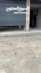  8 مستودعات للايجار
