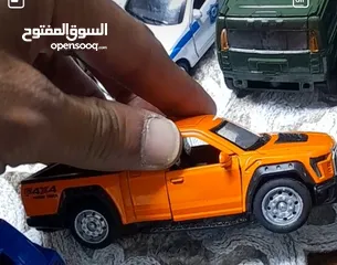  4 شروة مجسمات سيارات مستعمله بسعر حرق