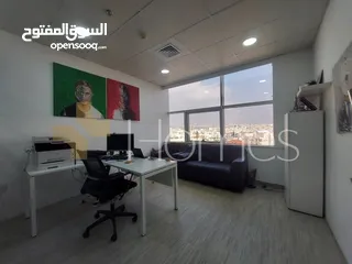  3 مكتب مؤجر بدخل جيد للبيع في شارع عبدالله غوشة, مساحة المكتب 110م