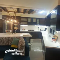  8 شقة فخمة مفروشة للايجار مع حديقة