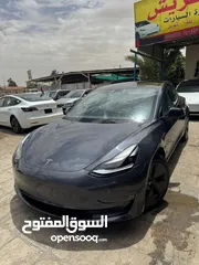  9 تيسلا موديل 3 بحالة الوكالة ممشى قليل للبيع