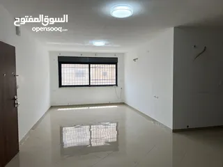  2 شقه فارغة للايجار في الطيره