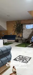  12 شقه لي البيع