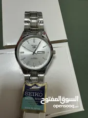  4 New watch seiko un used with box