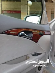  22 مرسيدس للبدل على احدث e200 كرت ابيض 2004