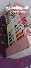  2 تخت اطفال مستعمل مع خزانه