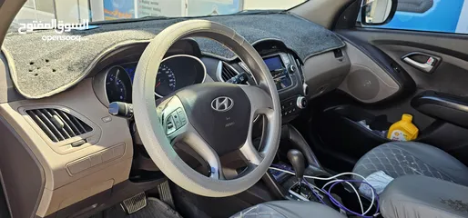  3 HYUNDAI TUCSON 2014