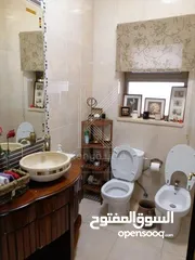  5 شقة مميزة للبيع في ام اذينة - طابق أرضي