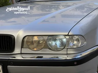  5 Bmw 740 model 2001