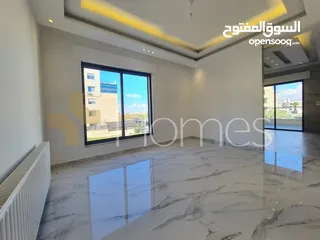  2 شقة طابق اول للبيع في حي الصحابة بمساحة بناء 185م