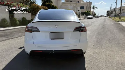  4 Tesla model Y dual motor