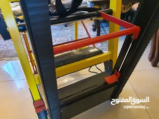  8 كرسي درج كهربائي متحرك