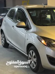  5 مازدا 2 هاتشباك 2013  فحص جيد  صيانة وكالة  حالة ممتازة  اقتصادية وعملية