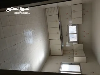  5 شقة في جبل الاشرفية قرب مستشفى البشير