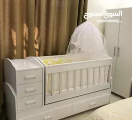  1 سرير أطفال