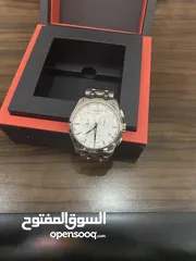  2 ساععه في حالة نظيفه مع الصندوق توسيت