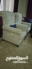  4 طقم كنب مستعمل بحالة الوكالة لون مميز بسعر الحرق