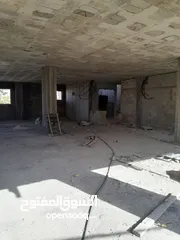  4 شقة تجارية او سكنية للبيع طابق اول على الشارع