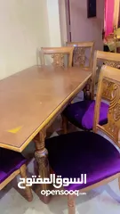  11 للبيع طقم كنب وطاوله سفره خشب لاتيه