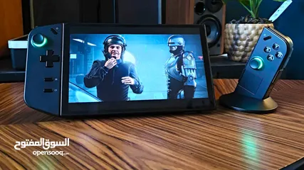  4 Lenovo Legion Go  بحالة الجديد