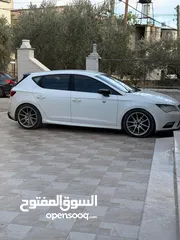  13 سيات ليون 2015 ترخيص تأمين لشهر 8