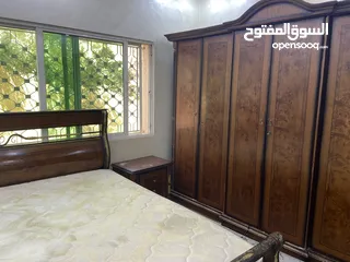  4 غرفة نوم بحالة جيد