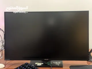  2 Asus. شاشة