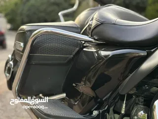  11 Harley Davidson road king classic