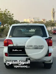  10 Toyota L/Cruiser VXR 5.7 - 2014