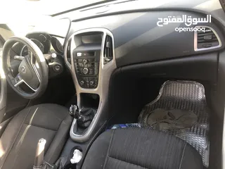  4 اوبل استرا 2011