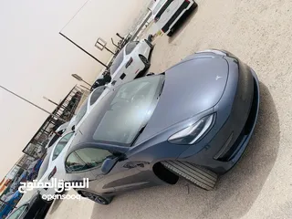  5 Tesla Model 3  2021 عداد 1000 مايل فقط زيروو