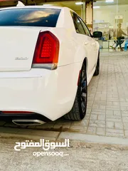  5 Chrysler 300 Model 2019