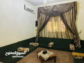  22 شقة كبيرة دور أول بشارع جمال عبدالناصر الزاوية / ع الرئيسي