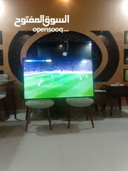  1 شاشه ناشونال بلس 55 بوصه عادي وليس سمارت بحاله ممتازه معها ريموت