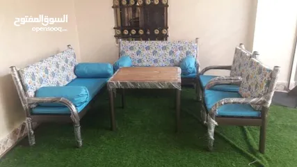  20 جلسات ومقاعد خارجية جلسات تفصيل حسب الطلب حديد ثقيل خشب سويد يوجد العديد من الموديلات