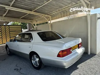  10 للبيع لكزس Ls400 موتر بحالة ممتازة وفحص وين ماتحب