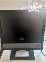 5 شاشة lcd مستعملة للبيع بسعر طري جدا للتواصل 8493638*77 بدون النجمة