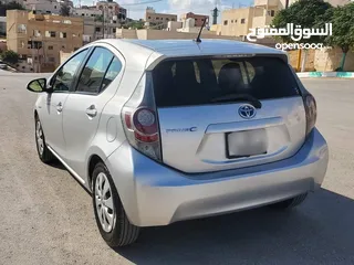  2 تويوتا بريوس c Toyota pruies c 2012