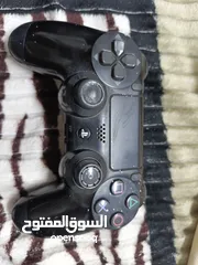  1 ايد بلايستيشن فور اصلية بحاجة للصيانة
