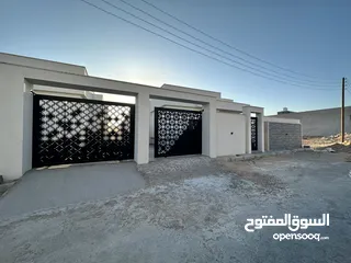  17 منزل ارضي للبيع في تاجوراء بالقرب من مسجد ومدرسة موسا كوسا