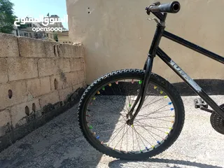  1 بسكليت امريكي استعماله كان فقط للرياضه