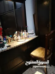  4 غرفة نوم بحالة ممتازة جدا استعمال عرسان نضيف للبيع بسبب السفر بدون فرشة