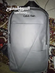  1 حقيبة ماركة أصلية  Calvin Klein