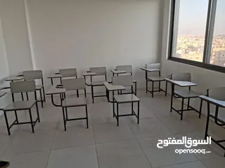  3 كراسي دراسيه للبيع