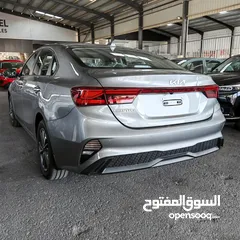  6 KIA CERATO 2024 (كفالة الوكيل الرسمي 5 سنوات) و(عقد صيانة 30,000 كم زيوت وفلاتر)