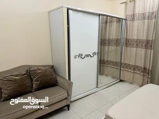  18 لايجار الشهري شقه غرفه وصاله مفروشه بالتعاون الشارقه
