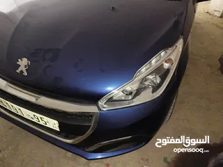  2 بيجو 208 مقلوبة 2020