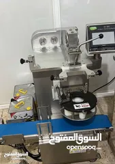  1 ماكينة انتاج الكعك والكبة وعدة اصناف